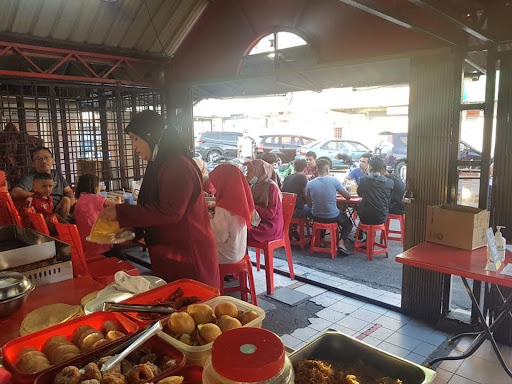 nasi lemak kukus maklong
