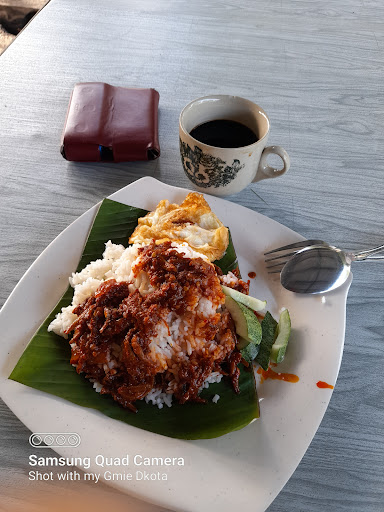 Sarapan Pagi Terbaik di Petaling Jaya 4 Gmie Dkota Nasi Lemak
