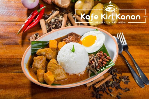 Kafe Kiri Kanan