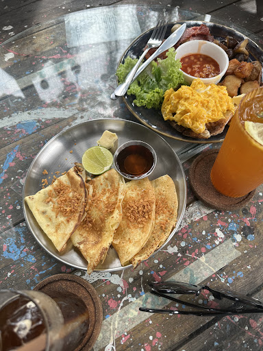 Ombok Cherating Surf Cafe 1 Ombok Cherating Surf Cafe
