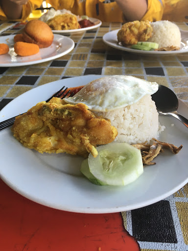 Warong 'Femes' of Nasi Lemak Kg Labohan 1 Warong 'Femes' of Nasi Lemak Kg Labohan