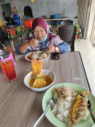 Warong Mok De 1 Warong Mok De