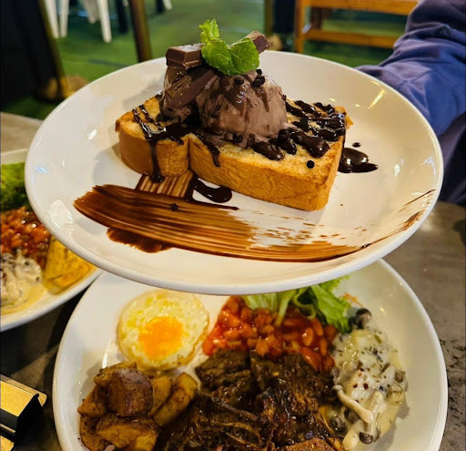 H CAFE PAKA