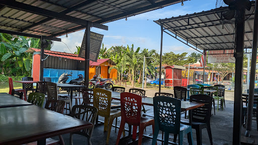 Nasi Lemak Wak Kentut Ira KTM Kulai