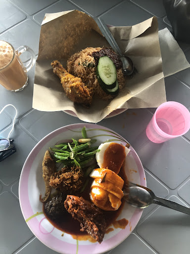 Warung Sri Melaka telah berpindah di GERAI MUAFAKAT di Jalan Daya 1 Warung Sri Melaka telah berpindah di GERAI MUAFAKAT di Jalan Daya