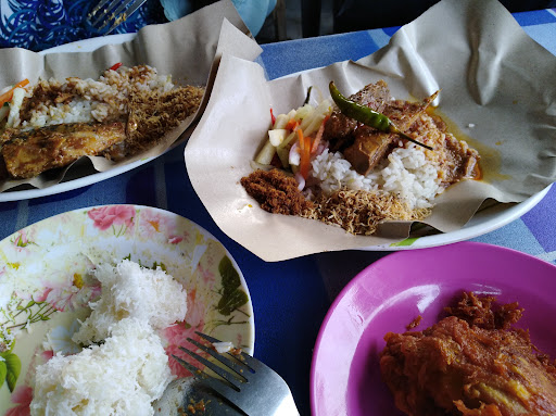 Nasi Dagang Warisan Kak Ju
