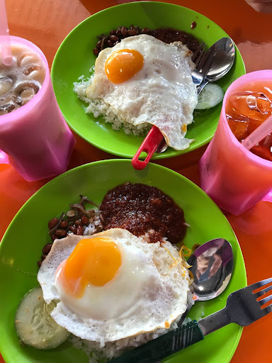 KEDAI MAKAN SARAPAN KAK AYU