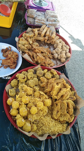 Gerai Enaks Gurengan Kita