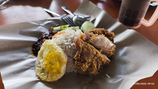 Nasi Lemak Wak Kentut Ira KTM Kulai 1 Nasi Lemak Wak Kentut Ira KTM Kulai
