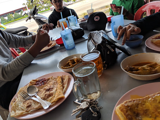 Murtabak Ceker / Roti Canai / Nasi Lemak Berlauk 1 Murtabak Ceker / Roti Canai / Nasi Lemak Berlauk