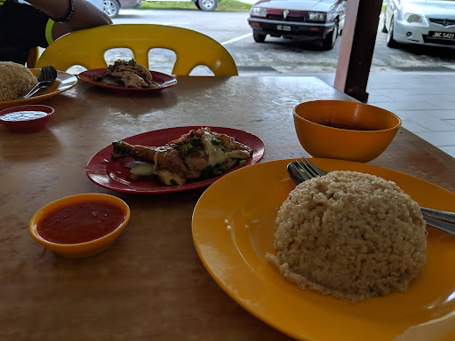 Nasi Ayam Gemas Parit Raja 1 Nasi Ayam Gemas Parit Raja