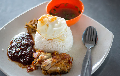 Warong Sri Tuah (Mee Kari Letops)