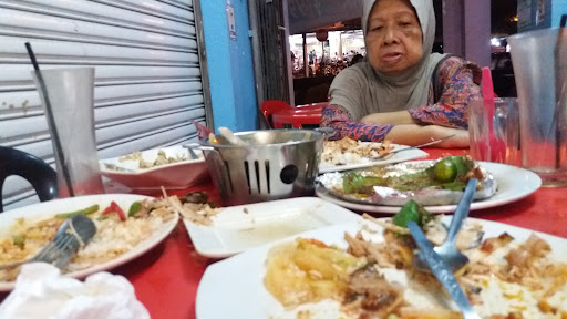 Su Tomyam